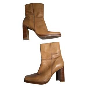 Vtg Y2K Candie's Camel Tan Leather Midi Square Toe Block Heel Ankle Boots Sz 7